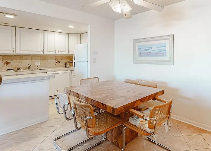 Updated Beachfront High Speed Internet Balcony Pools & Ac *