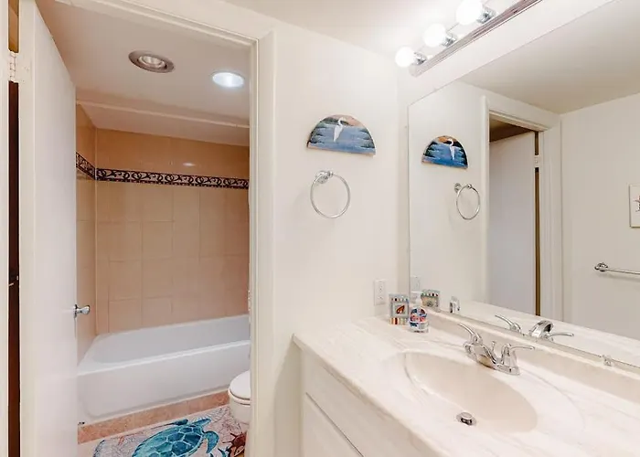 Updated Beachfront High Speed Internet Balcony Pools & Ac